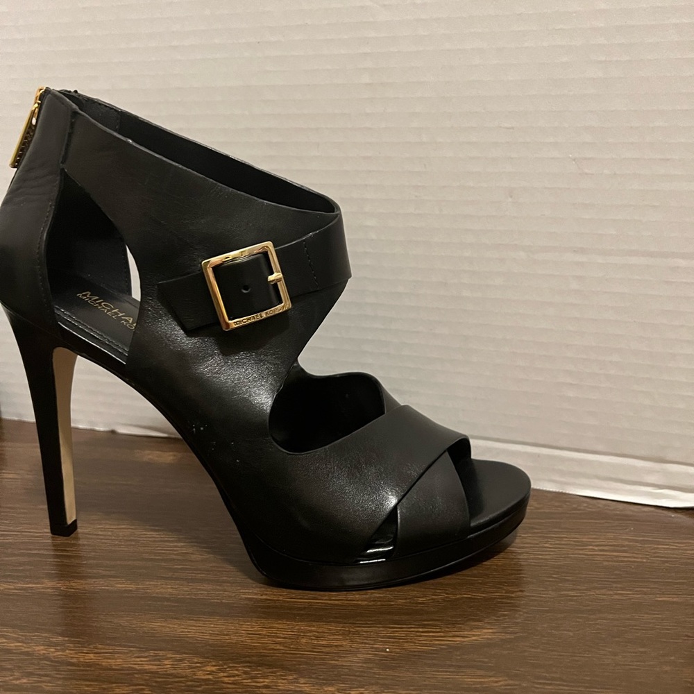 Michael Kors Kimber PlatformSandal, Black, size 9